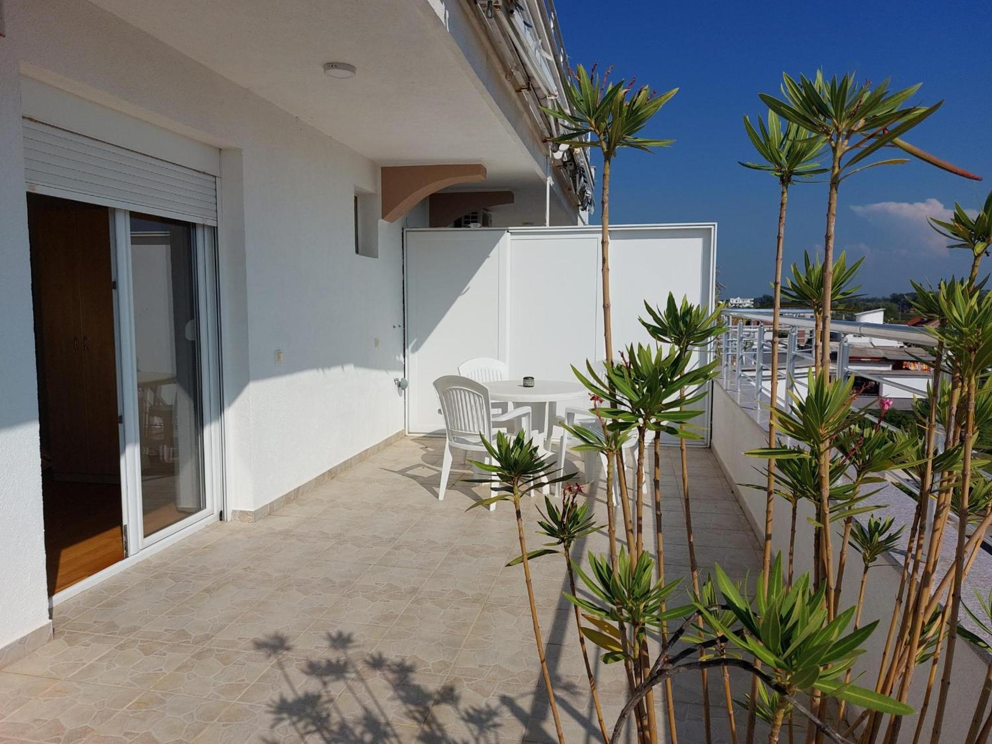 "House Muenster" Bed&Breakfast - Ulcinj Дони-Штой Экстерьер фото