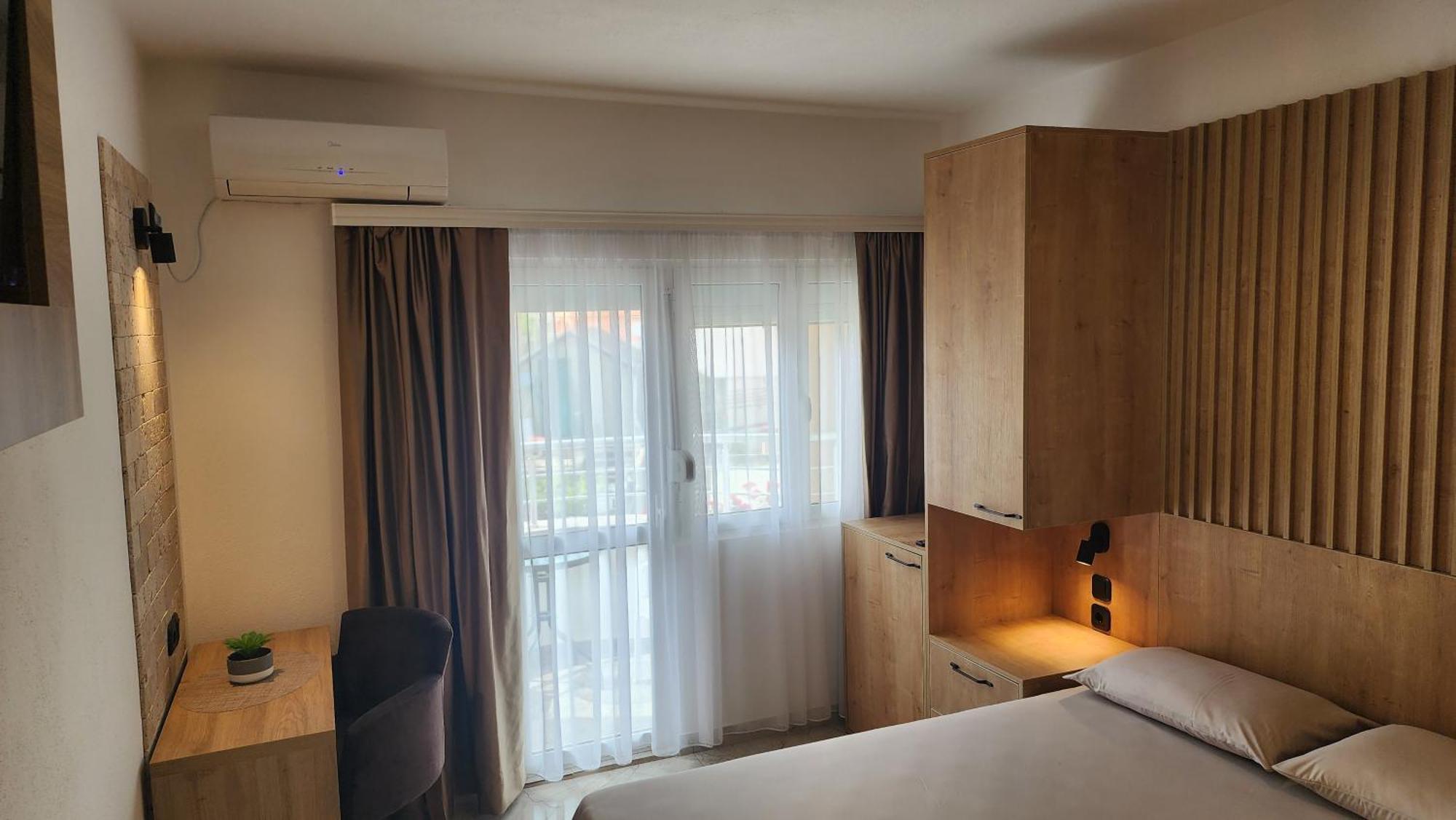 "House Muenster" Bed&Breakfast - Ulcinj Дони-Штой Номер фото