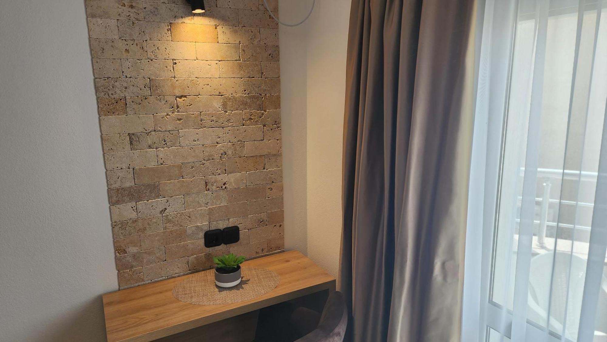 "House Muenster" Bed&Breakfast - Ulcinj Дони-Штой Номер фото