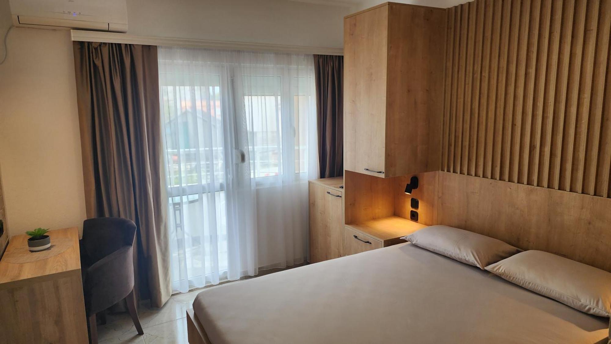 "House Muenster" Bed&Breakfast - Ulcinj Дони-Штой Номер фото